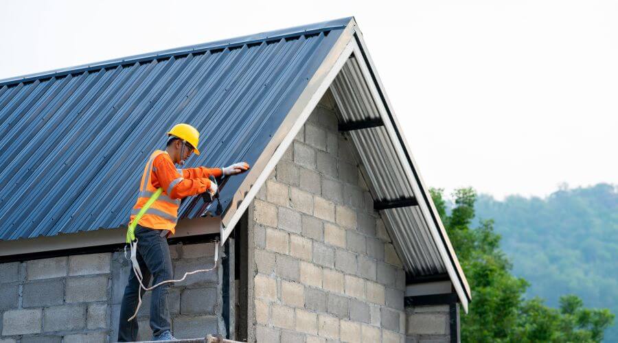 Expert top industrial roofings services in Huxley, IA